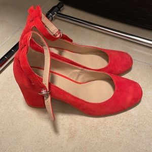 GAP Red Shoes